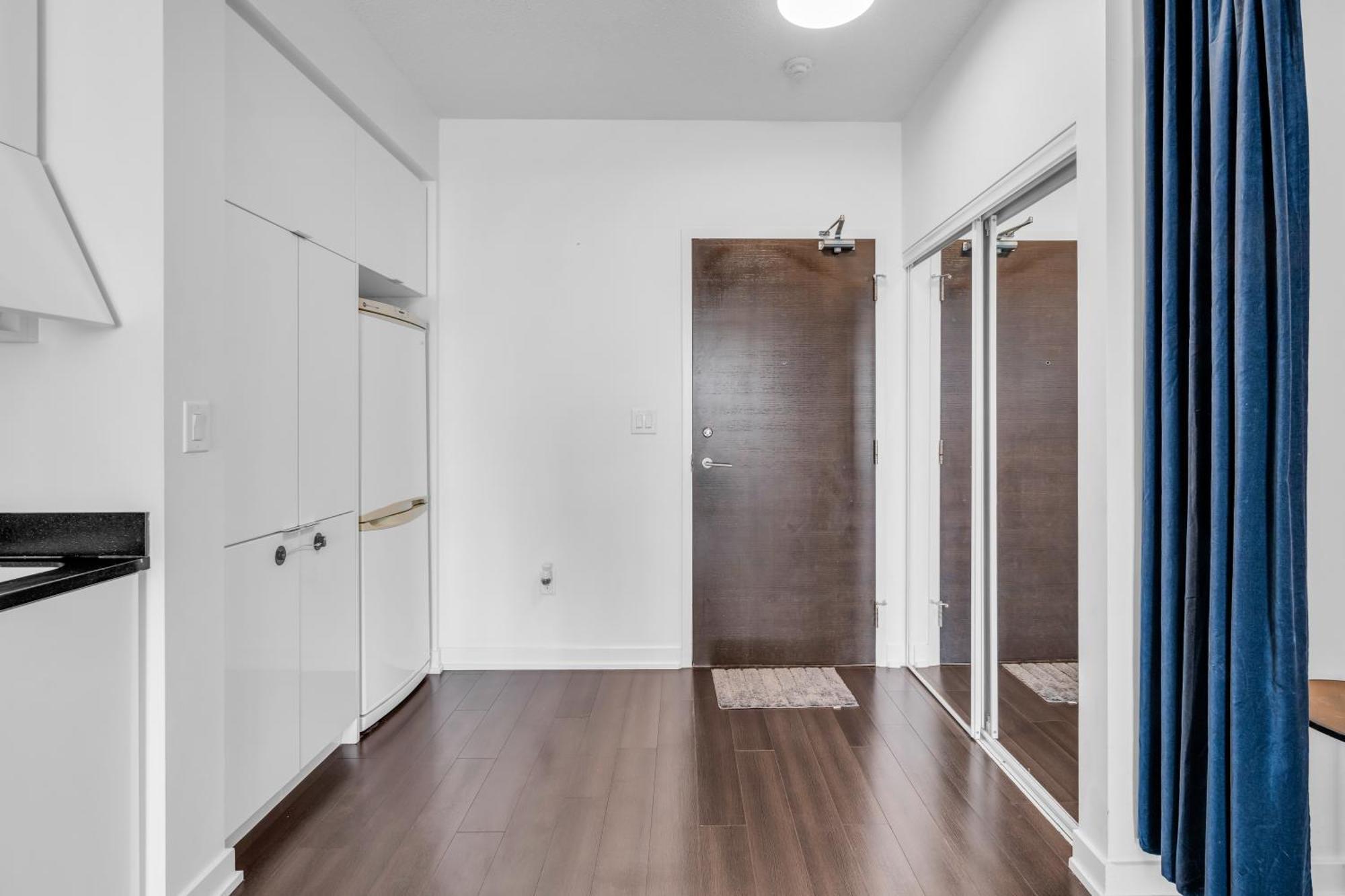Prestige Downtown - Free Parking * Toronto