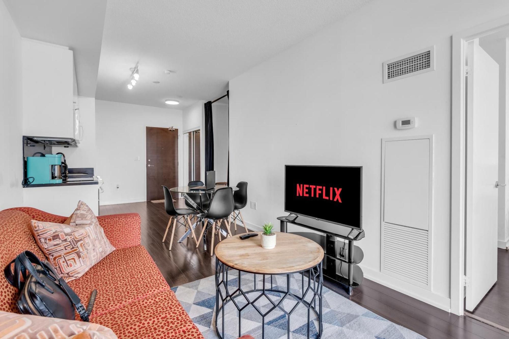 Prestige Downtown - Free Parking Apartment *