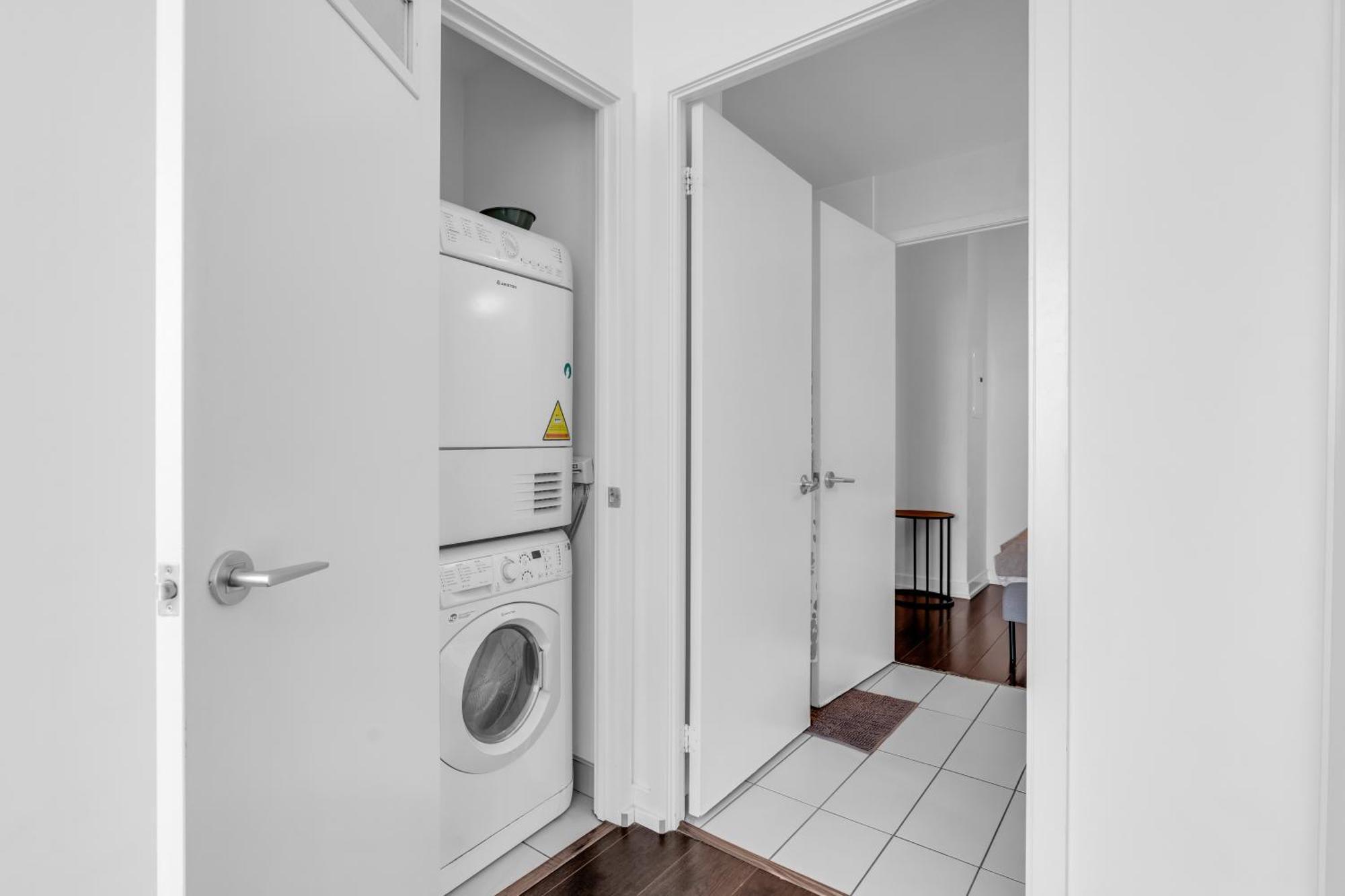 Prestige Downtown - Free Parking * Toronto