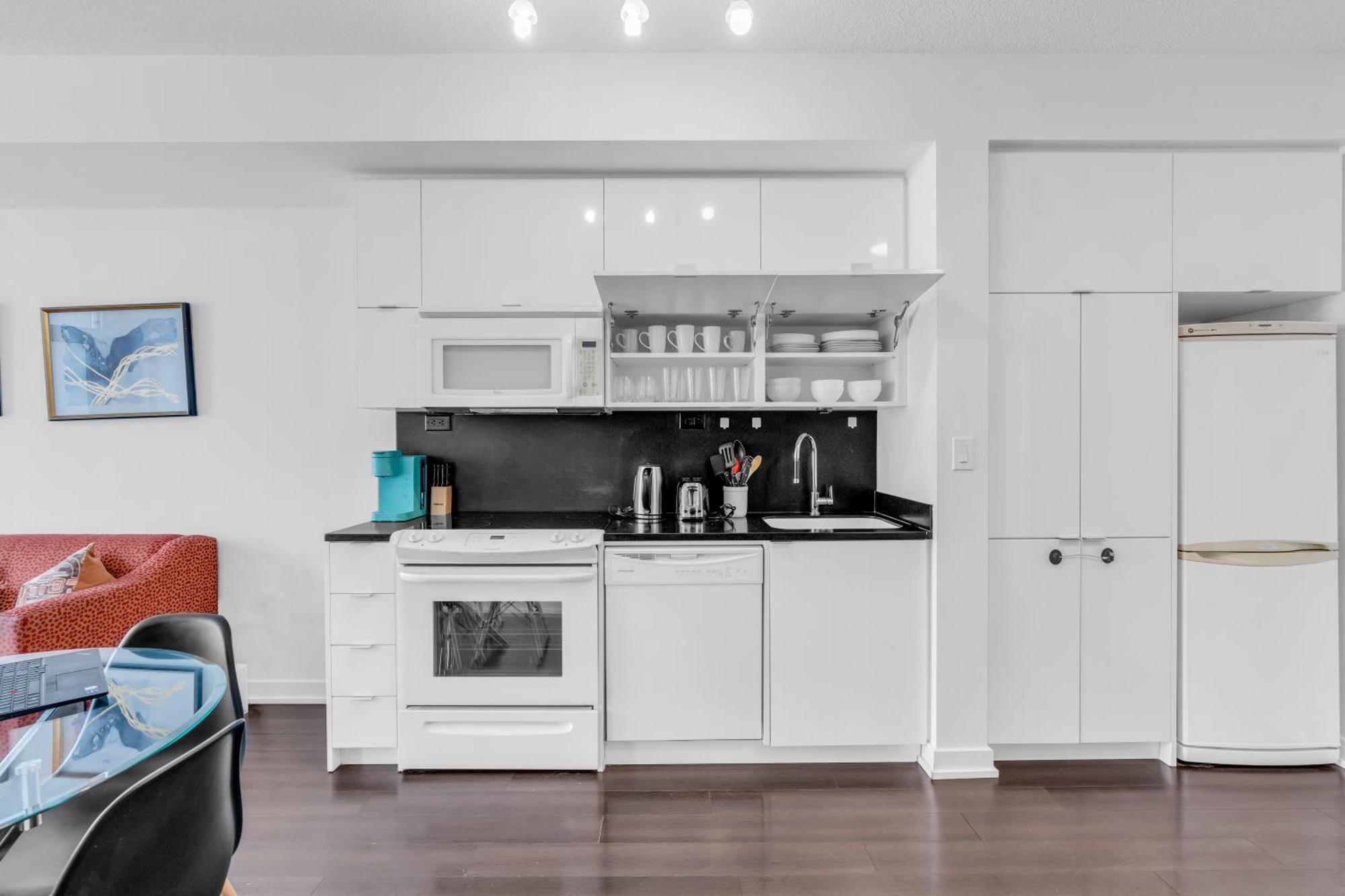 Prestige Downtown - Free Parking Toronto